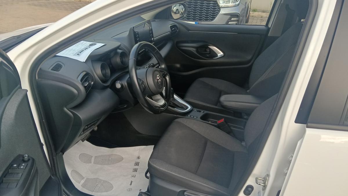 Toyota Yaris 1.5 Hybrid 5 porte Trend